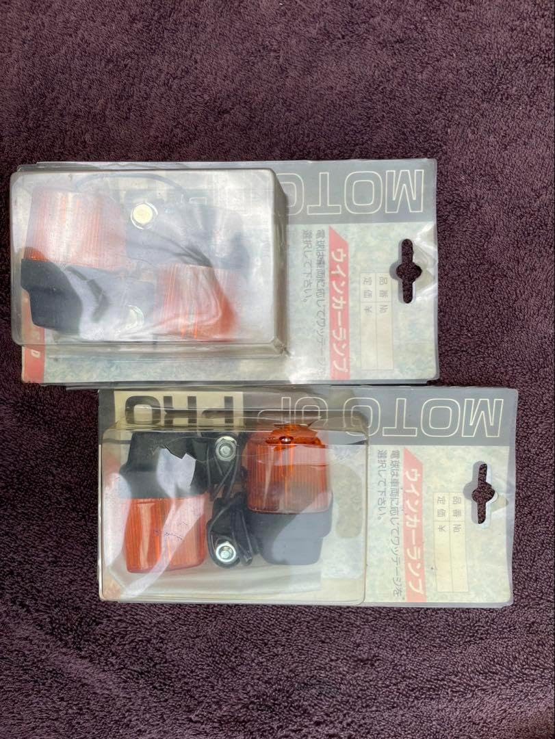 当時物新品 LEAD 角型 ウインカーランプ リード工業 黒ボディレンズ 当時物 LEAD 角型 ウインカーランプ リード工業 黒ボディレンズ